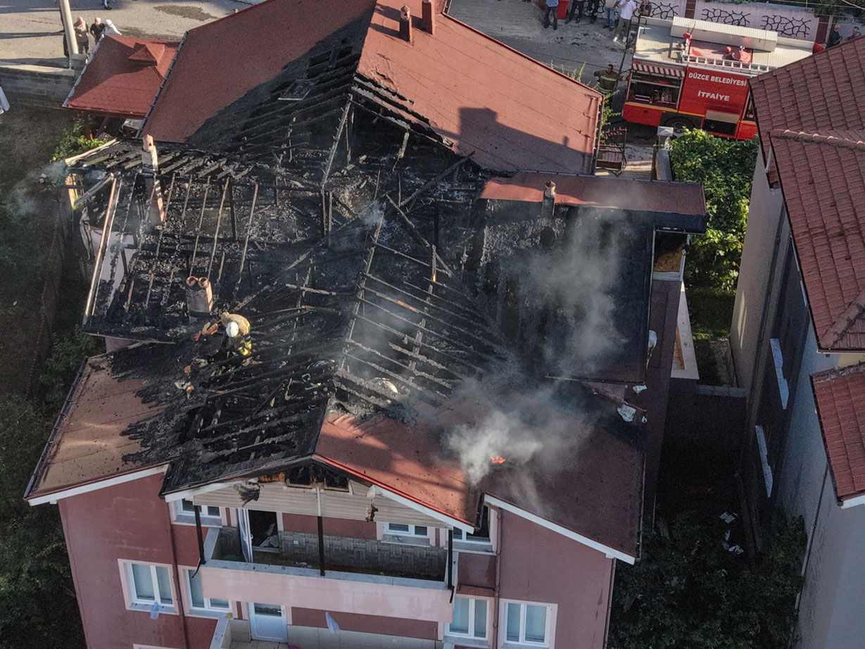 Düzce Çatı Yangını (2)