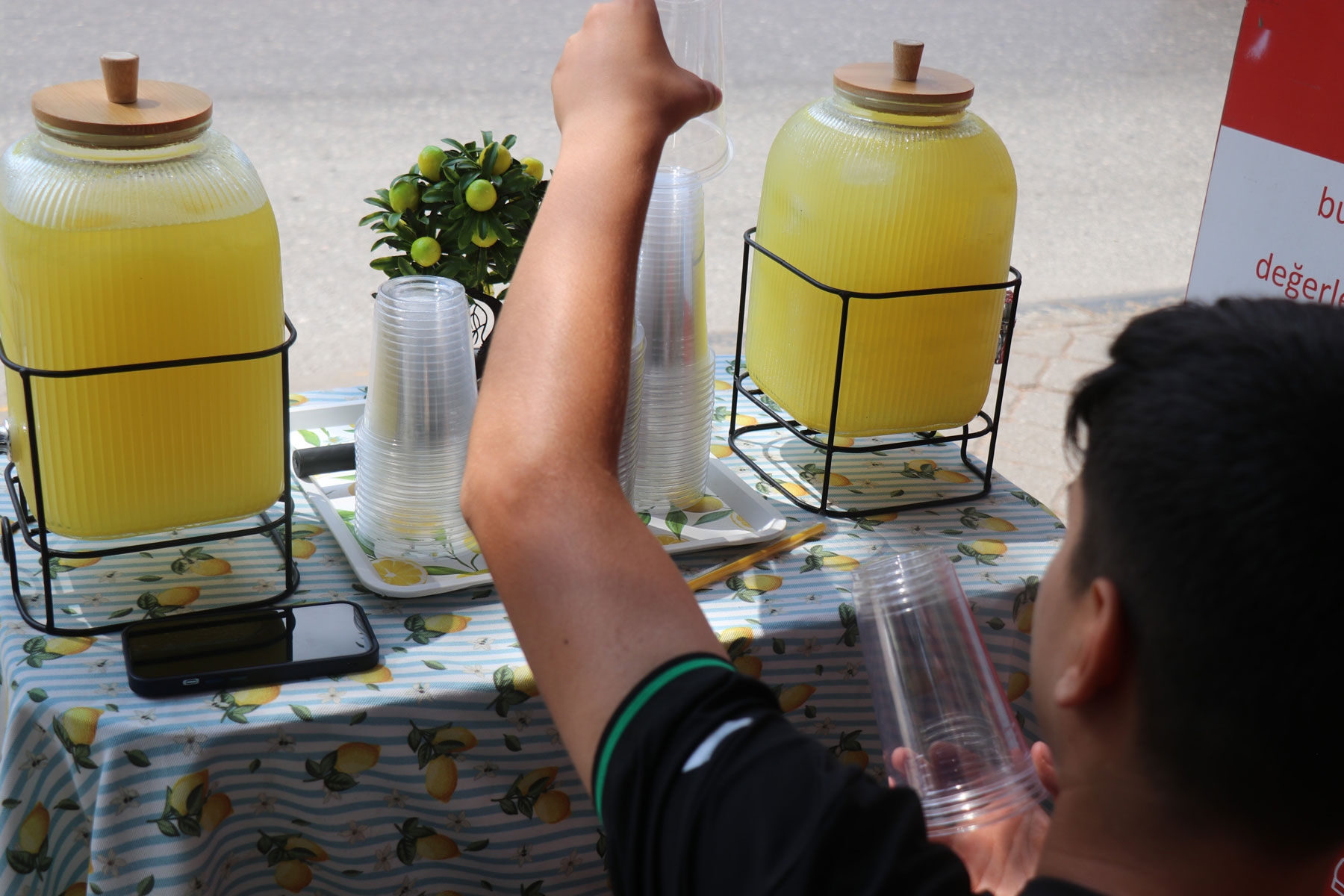 Limonata Satarak 3 Asgari Ücret Kazandı (2)