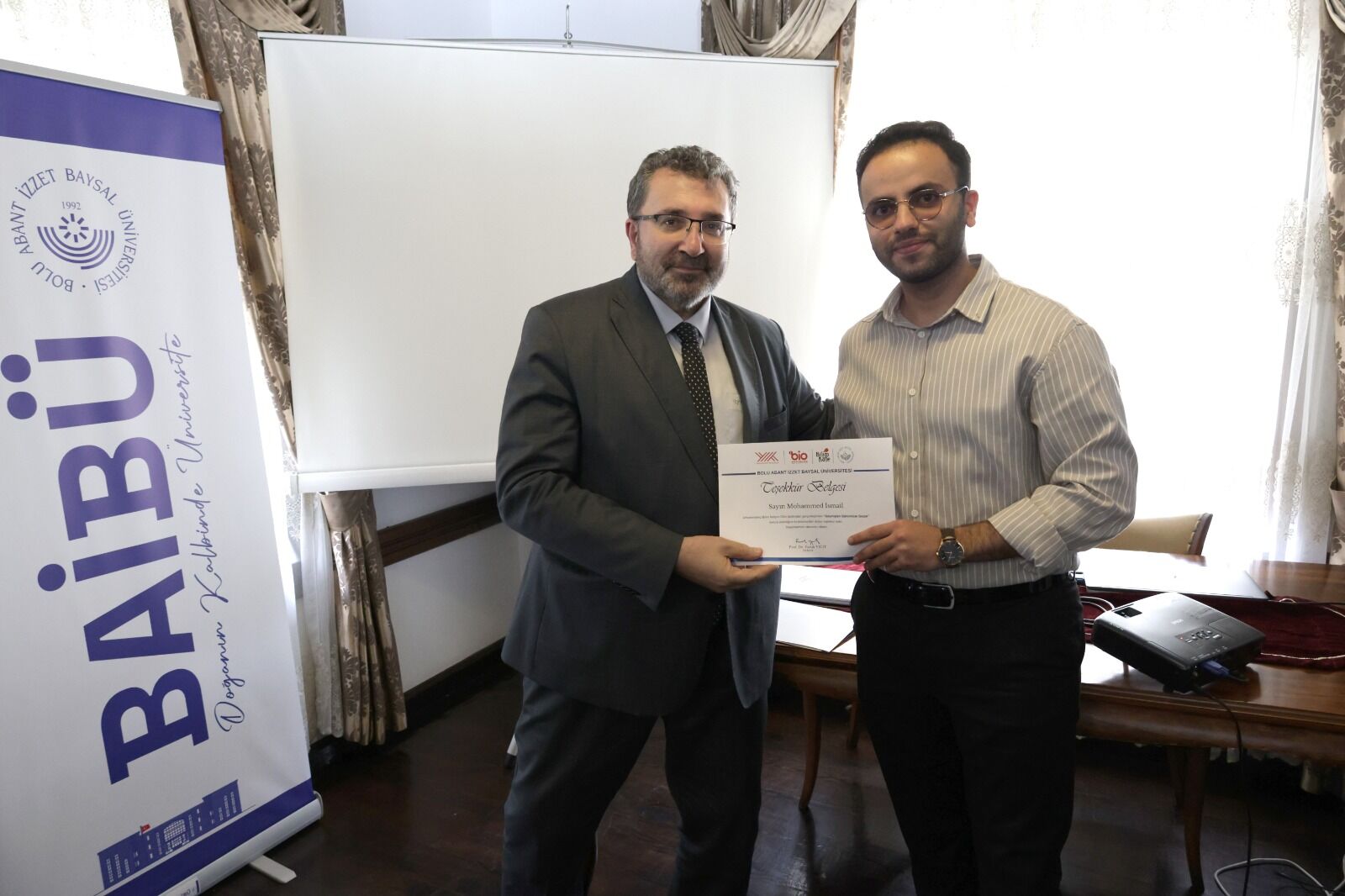 Bai̇bü’de “Geçmişten Günümüze Gazze” Söyleşisi Düzenlendi (2)