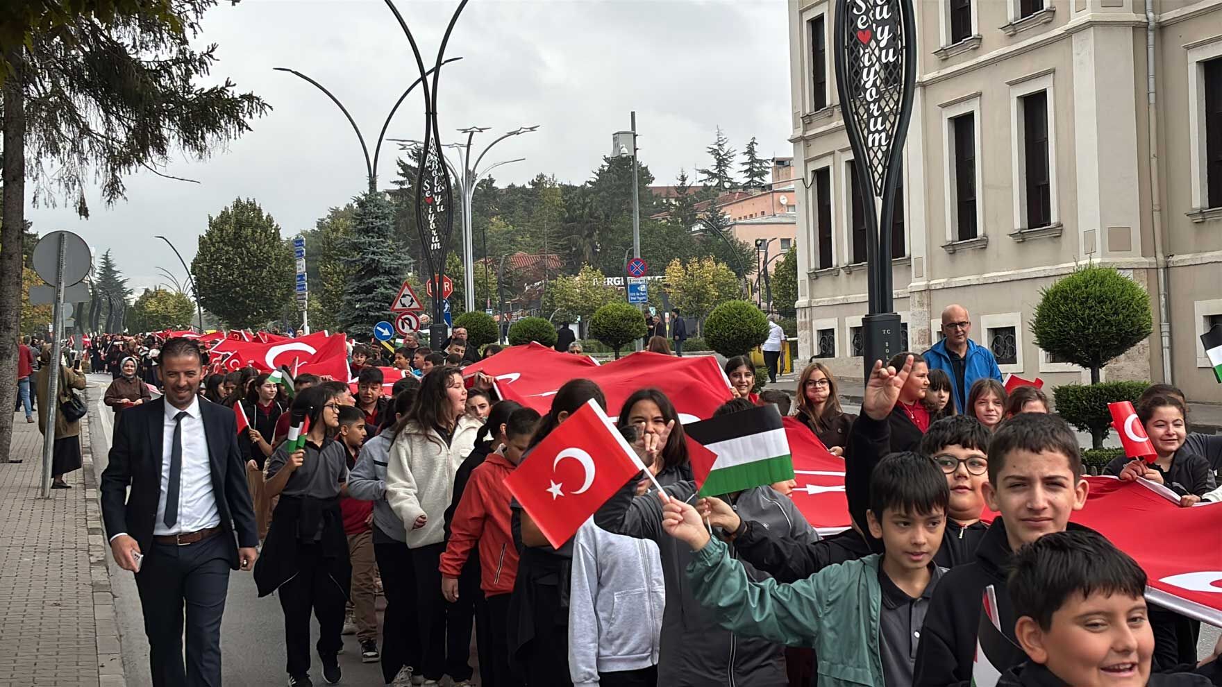 Bolu'da Gazzeli Çocuklar Için Balon Uçuruldıu (3)