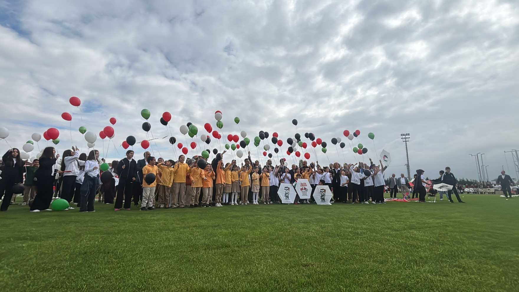 Bolu'da Gazzeli Çocuklar Için Balon Uçuruldıu (4)