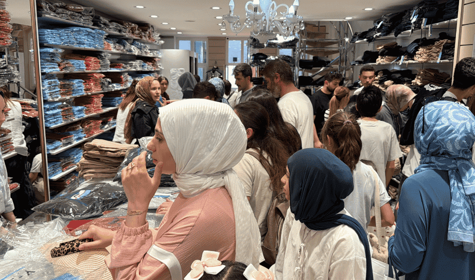 Böyle Izdiham Görülmedi Iğne Atsan Yere Düşmez-1