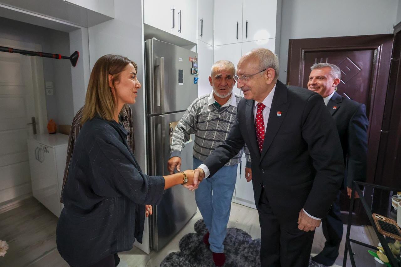 Kemal Kılıçdaroğlu Bolu’da Bir Ailenin Evine Konuk Oldu3
