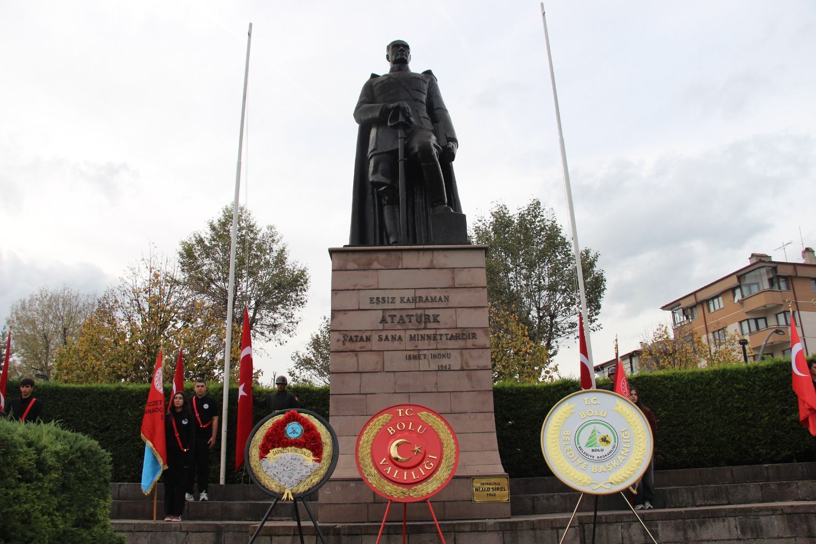 Bolu Cumhuriyet Bayramı Çelenk (2)