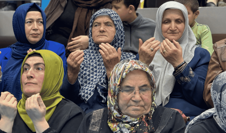 Kız Hafizelerin Icazet Sevinci 150 Kişiye Özel Tören1
