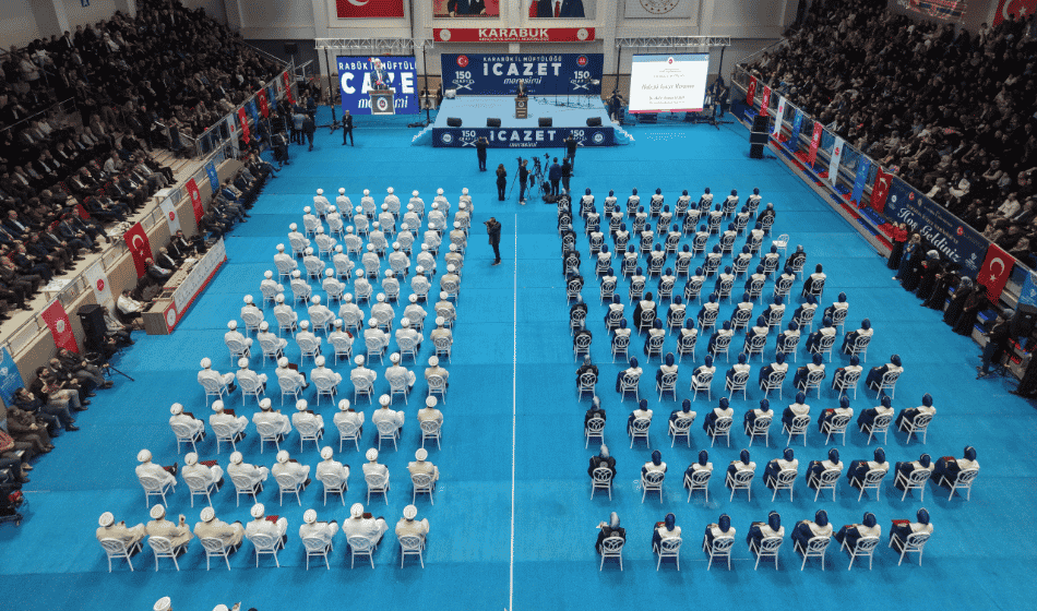 Kız Hafizelerin Icazet Sevinci 150 Kişiye Özel Tören2
