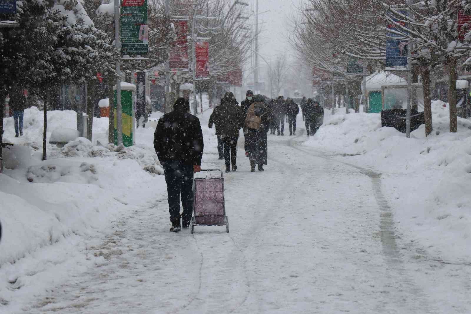 Önce sağanak, sonra kar! Valilikten kritik uyarı