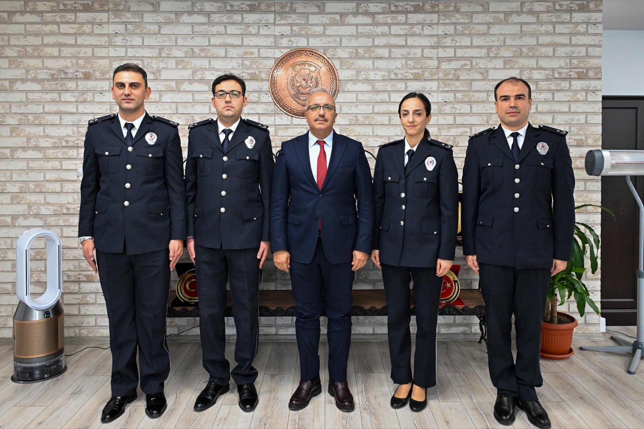 Polis Teşkilatında Gurur Günü! Yeni Rütbeler Takdim Edildi (1)