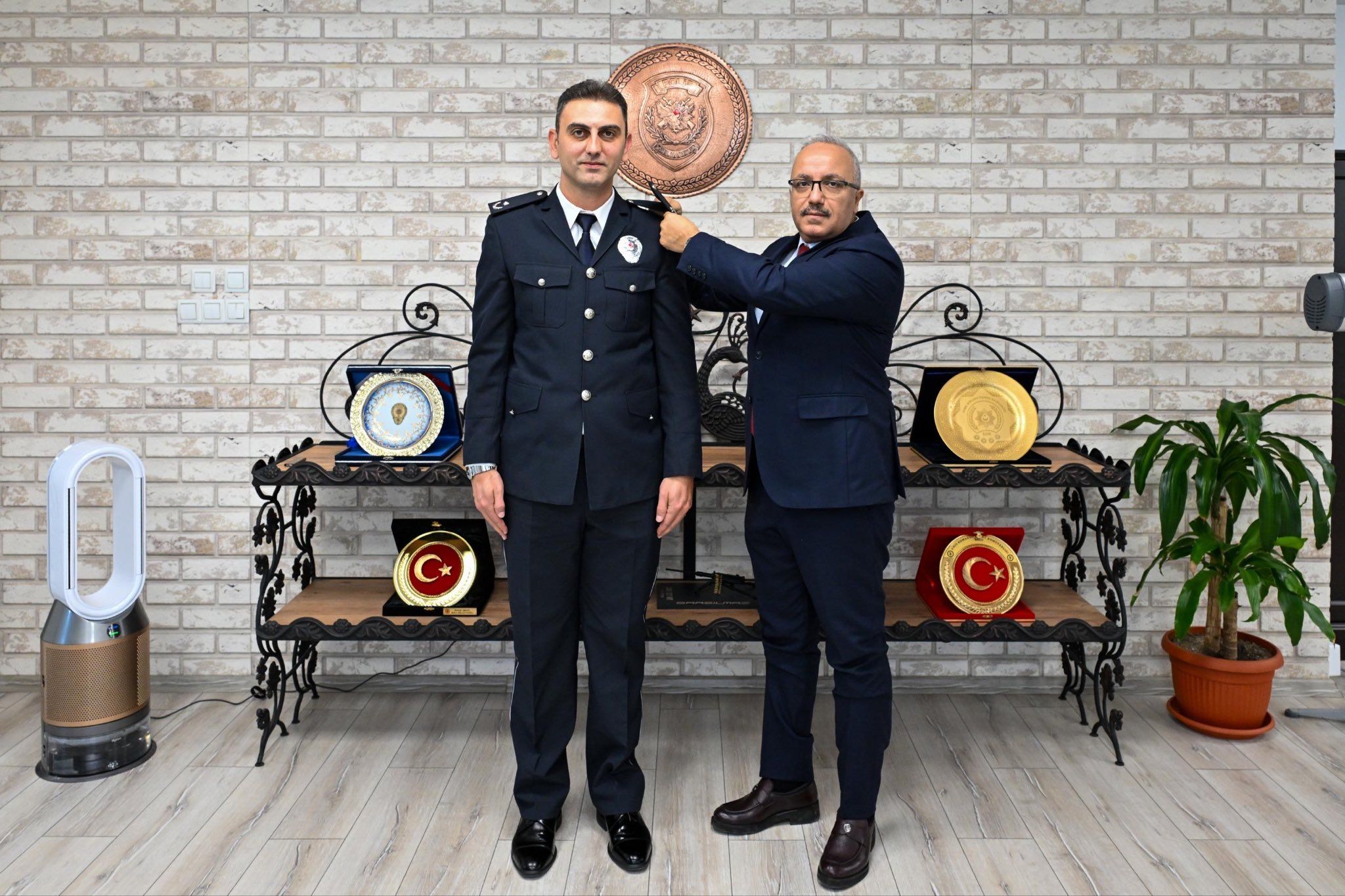 Polis Teşkilatında Gurur Günü! Yeni Rütbeler Takdim Edildi (4)