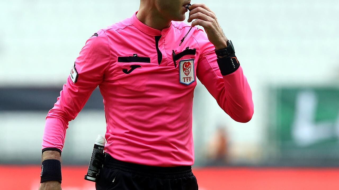 Ücretsiz futbol aday hakem kursu açılıyor